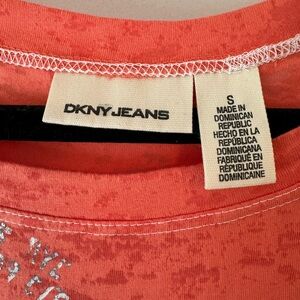 DKNY Jeans women’s T Shirt